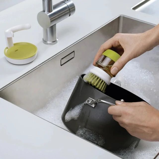 Escova Mágica Com Dispenser CLEANMAX - Facilite sua Vida na Cozinha
